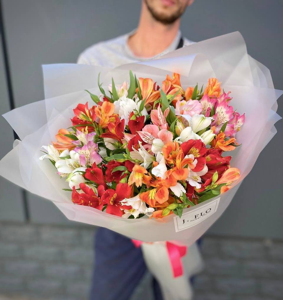 Alstroemeria Baskets