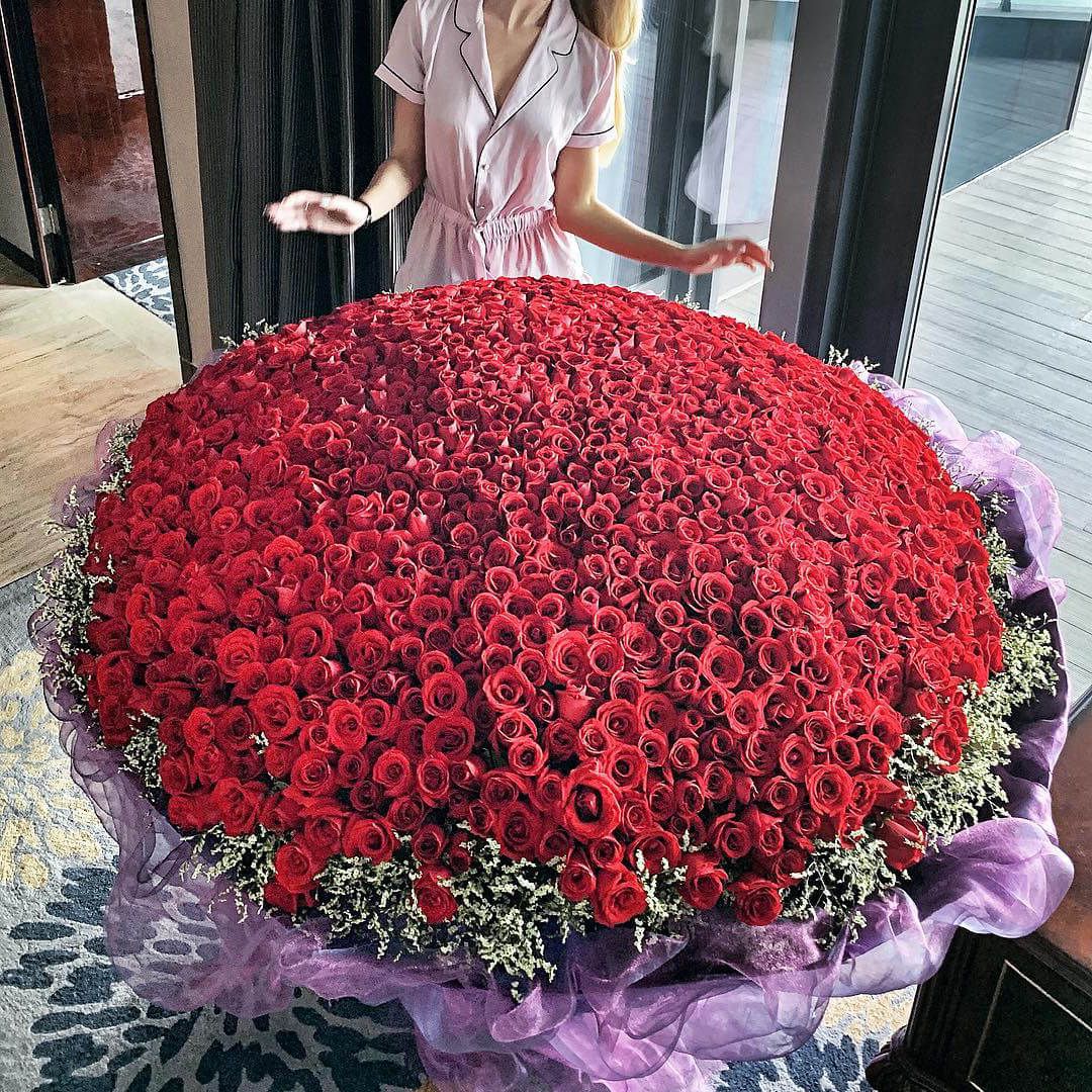 1001 Roses