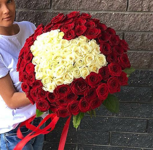 Roses by Bouquet Shape