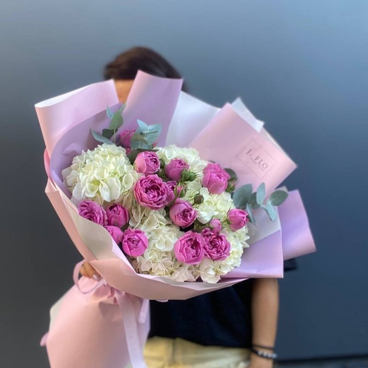 Bouquet of White Hydrangeas and Peony Roses in Antwerp