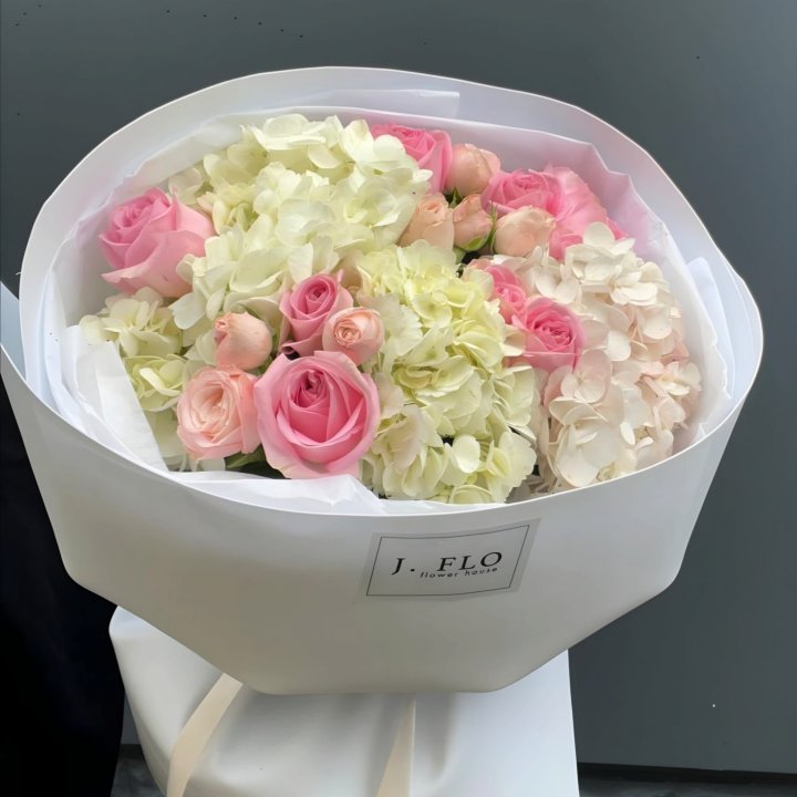 Hydrangea and Rose Bouquet 