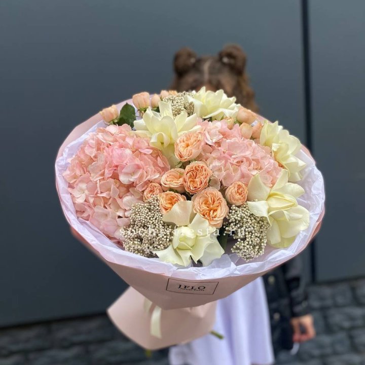 Bouquet "Senyora" in Astana