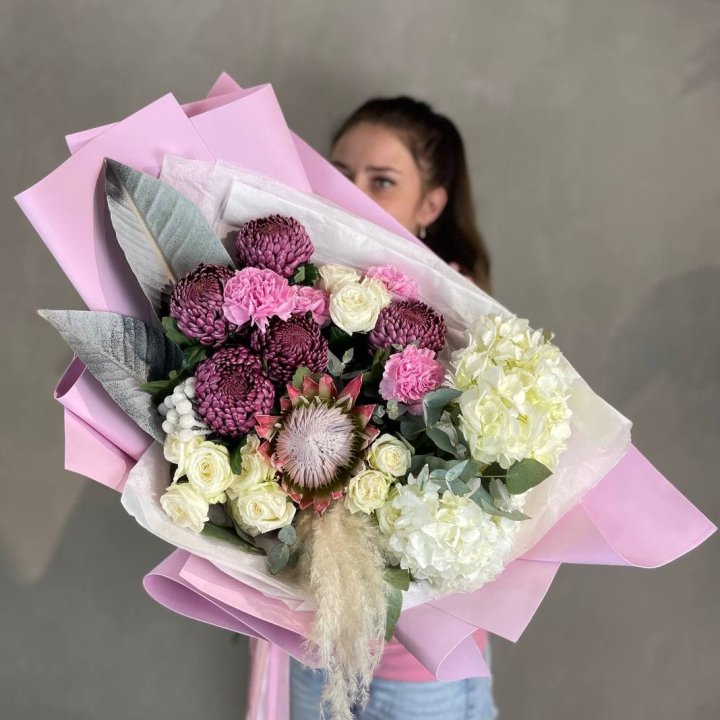 Designer Bouquet No. 17 in Chisinau