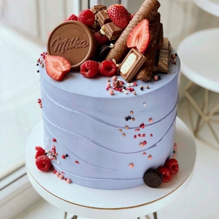 Cake "Milka's World" in Dubai