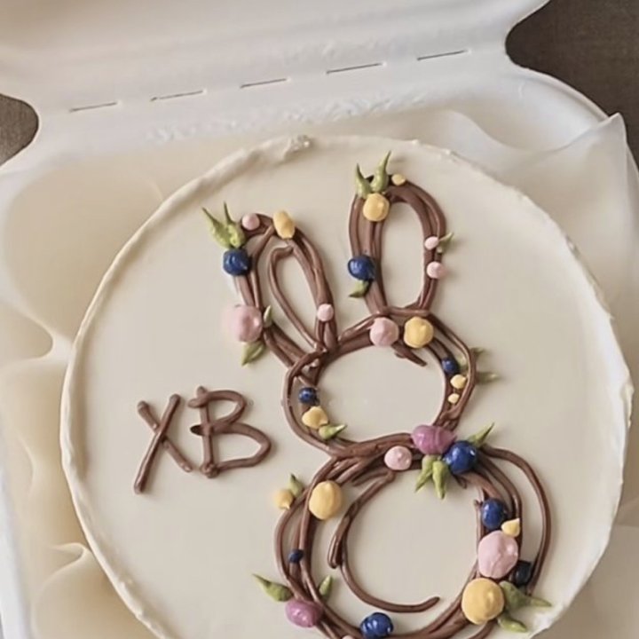 Bento Cake Easter Bunny in Geneva