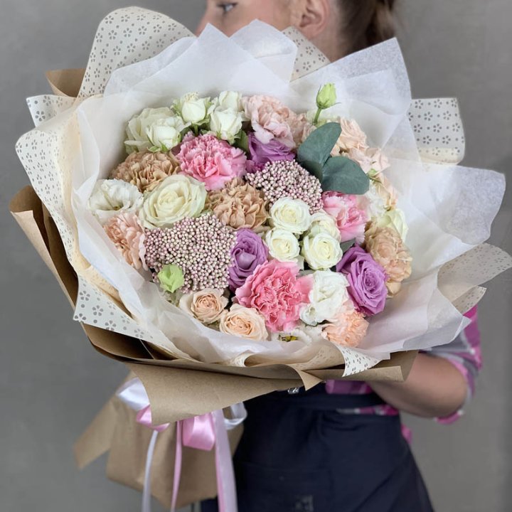 Designer Bouquet No. 14 in Chisinau