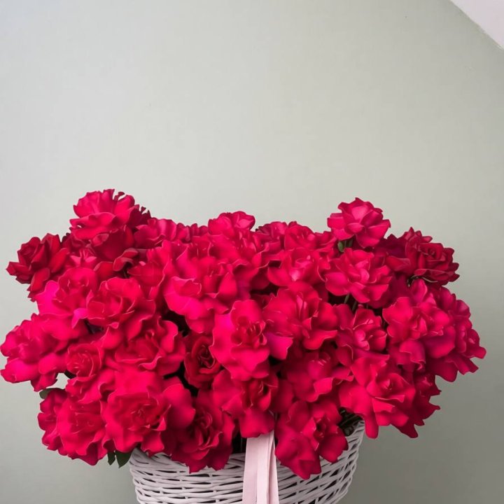 101 Pink Ecuadorian Roses in a Basket in Dubai