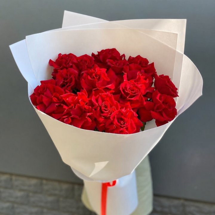 19 Tall Roses with Styling in London