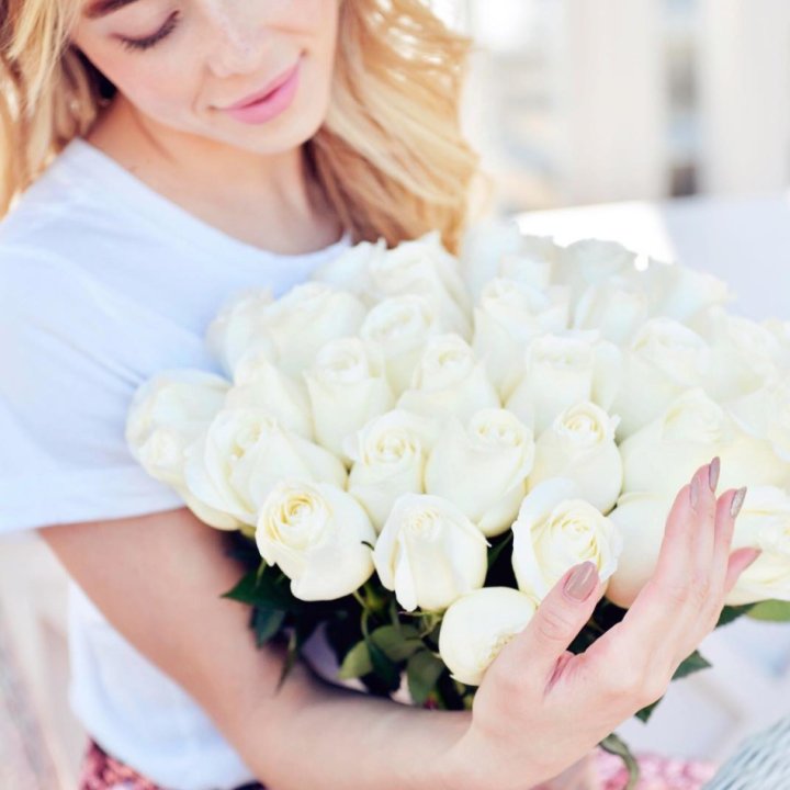 Tall Roses Bouquet "Clouds" in London