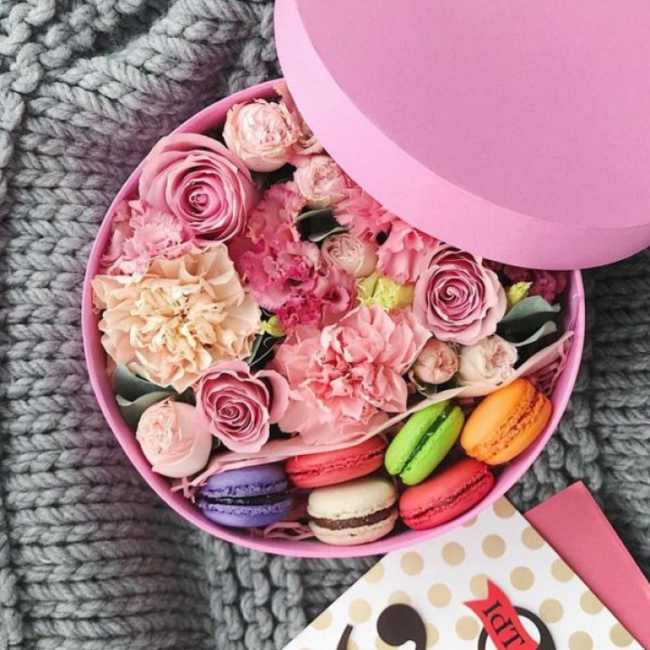 Floral Box Pink in Baku