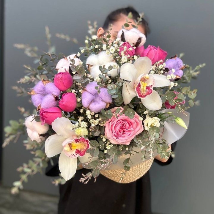 Orchid and Roses in Jute Pot in Shanghai