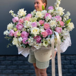 LARGE BOUQUETS in Dubai with delivery at the lowest prices