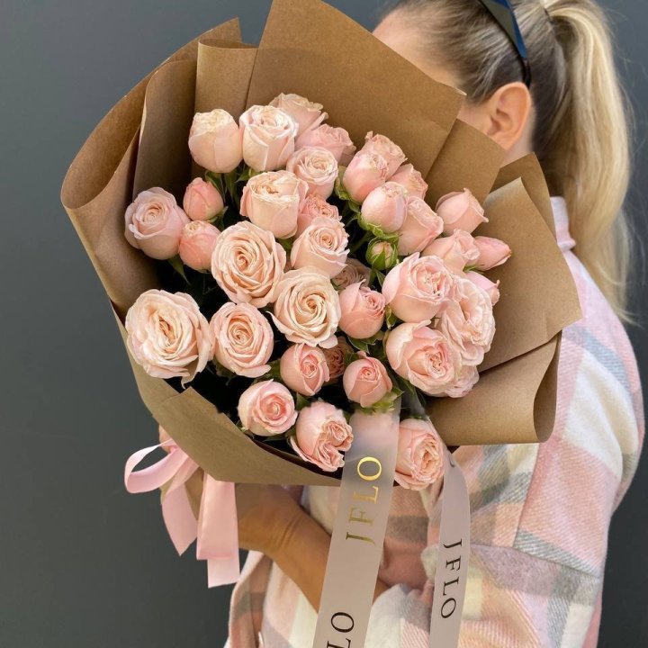 Bombastic Bush Roses in Kraft Paper in Bangalore