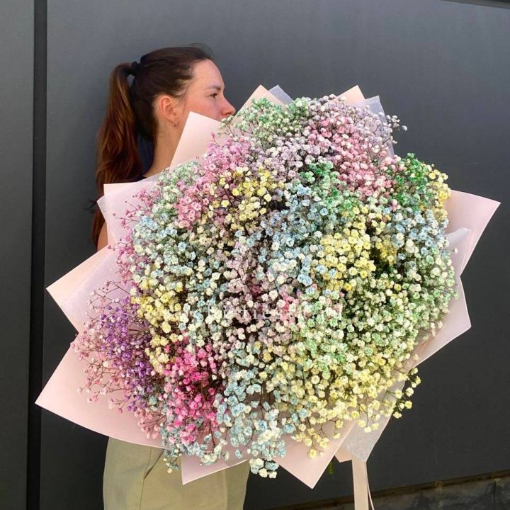 Lush Gypsophila Bouquet in Dubai