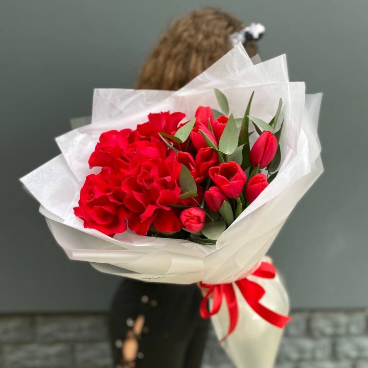 Duo Tulips and Roses in Nicosia