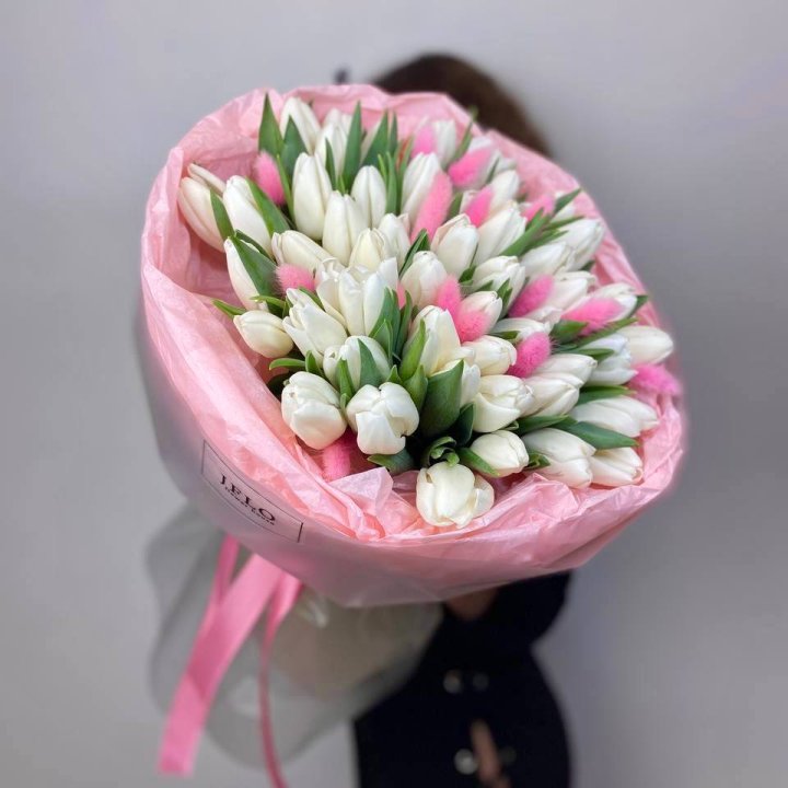 51 белый тюльпан "Рози" в Боготе