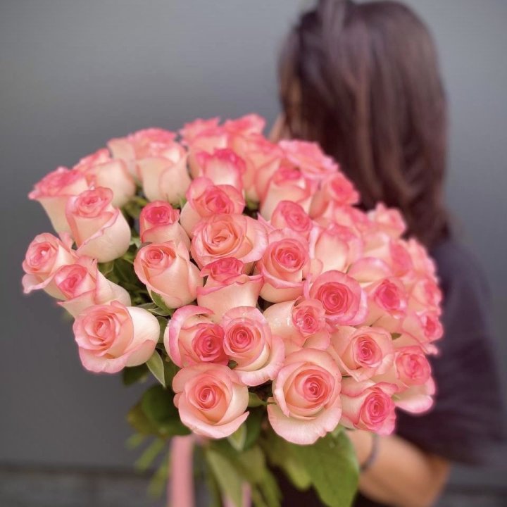 Armful of Jummily Roses in Alanya