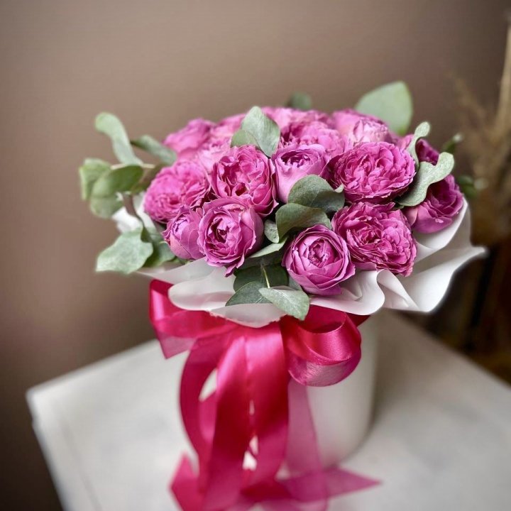 Misty Babble Roses, 7 Stems in Antwerp