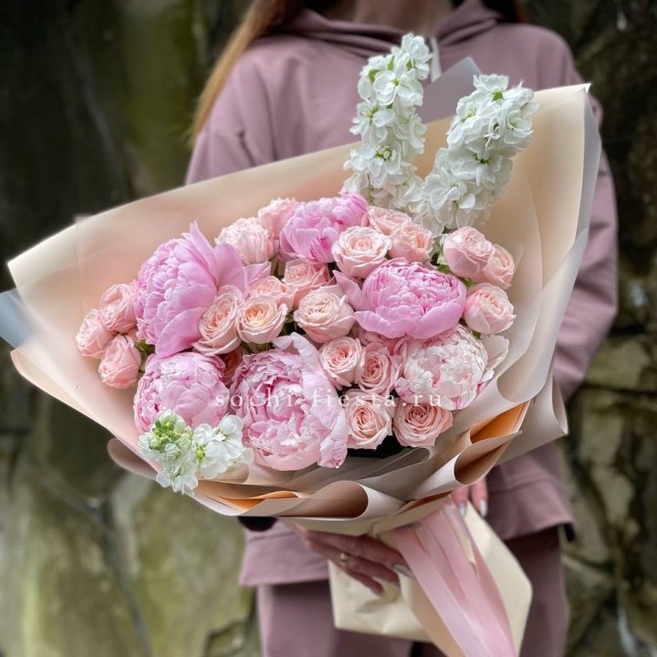 Peony Bouquet No. 1 in Dushanbe