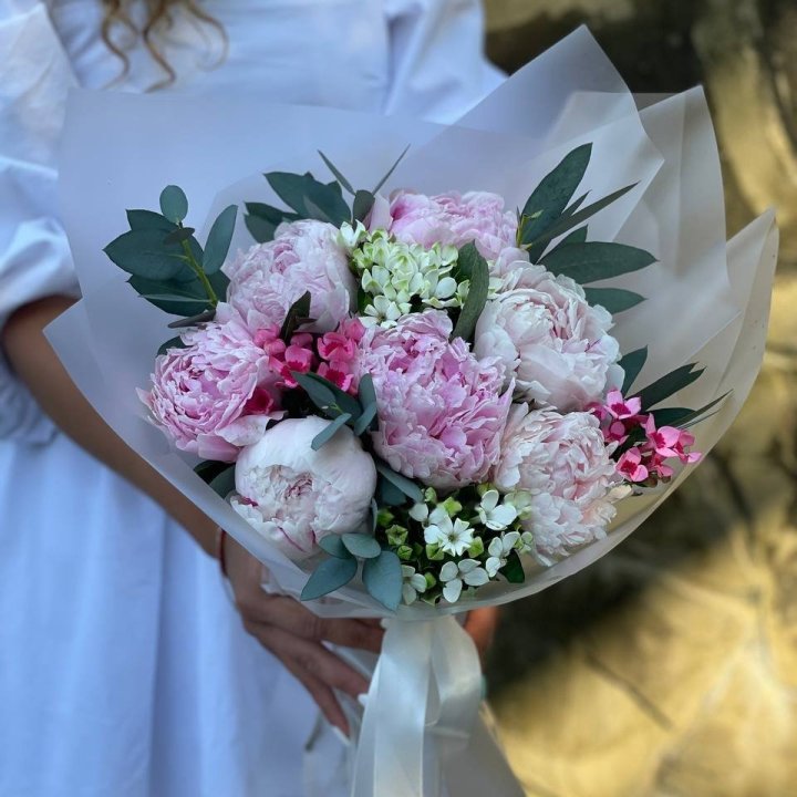 7 Pastel Peonies with Eucalyptus in Dushanbe