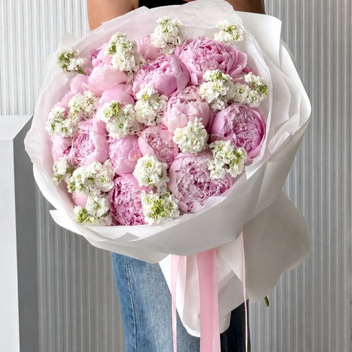 Peony and Matiola Bouquet No. 2 in Antwerp