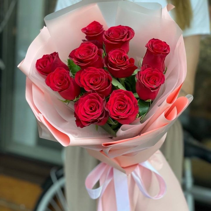 "Madame Red" Red Rose Bouquet in Dubai