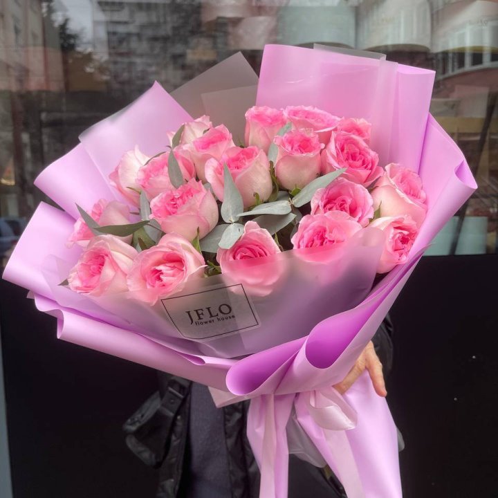 19 Pink Roses in Vancouver