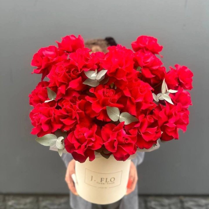 35 French Roses in a Box in Antwerp