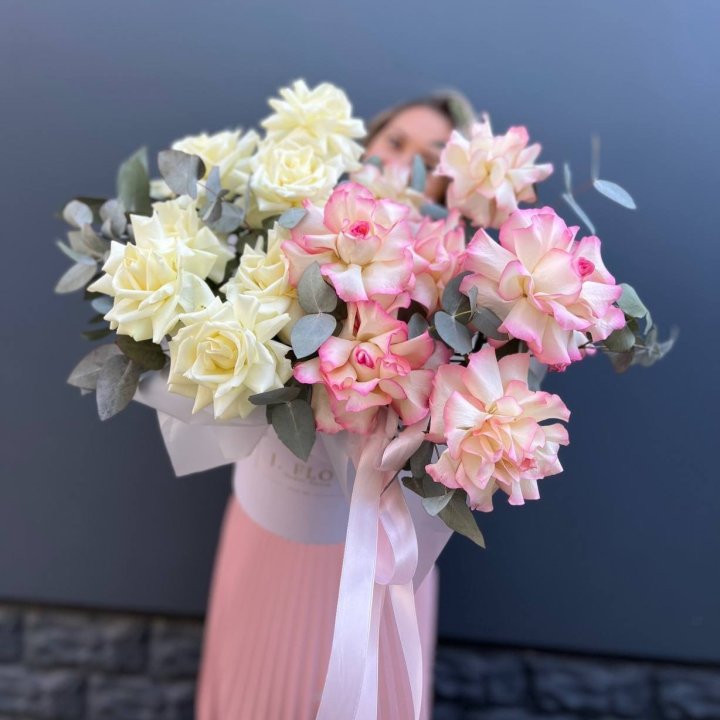 15 French Roses in a Box in Melbourne
