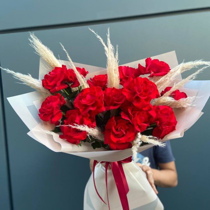 15 Red French Roses in Geneva
