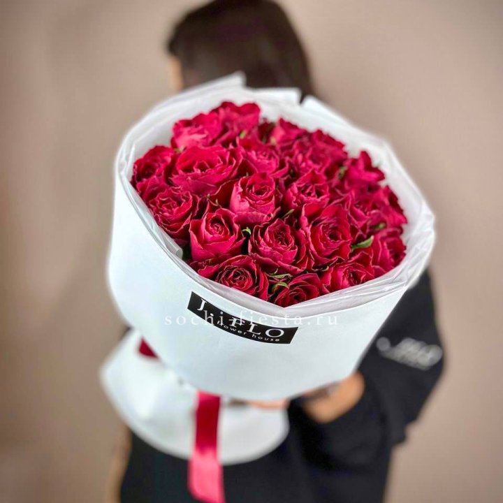 Madame Red Red Roses Bouquet in Dubai
