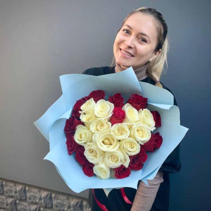 'Heart' Bouquet of 27 Roses in Sharjah