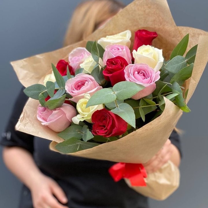 15 Rose Bouquet with Eucalyptus in Sharjah