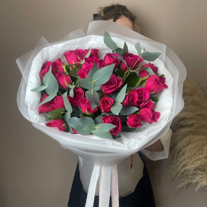 25 Raspberry Roses with Eucalyptus in Sharjah