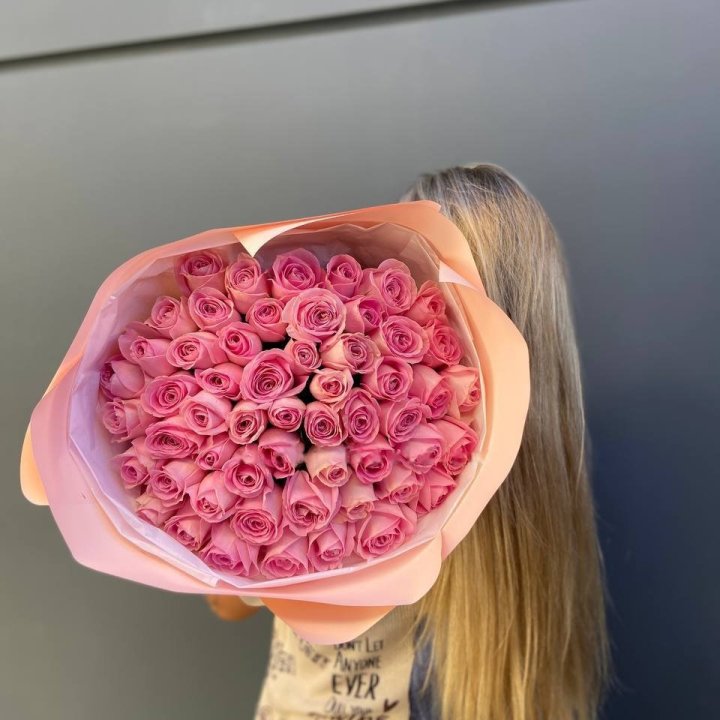 55 Pink Roses in Dubai