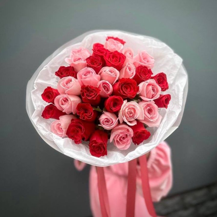 Red and Pink Roses Bouquet (35 Roses) in Sharjah