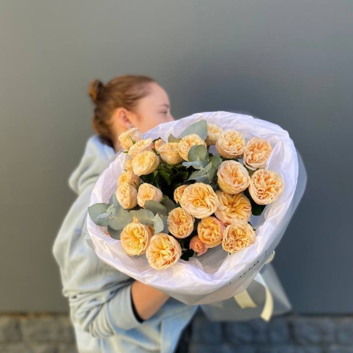 7 Peony Roses in Fethiye